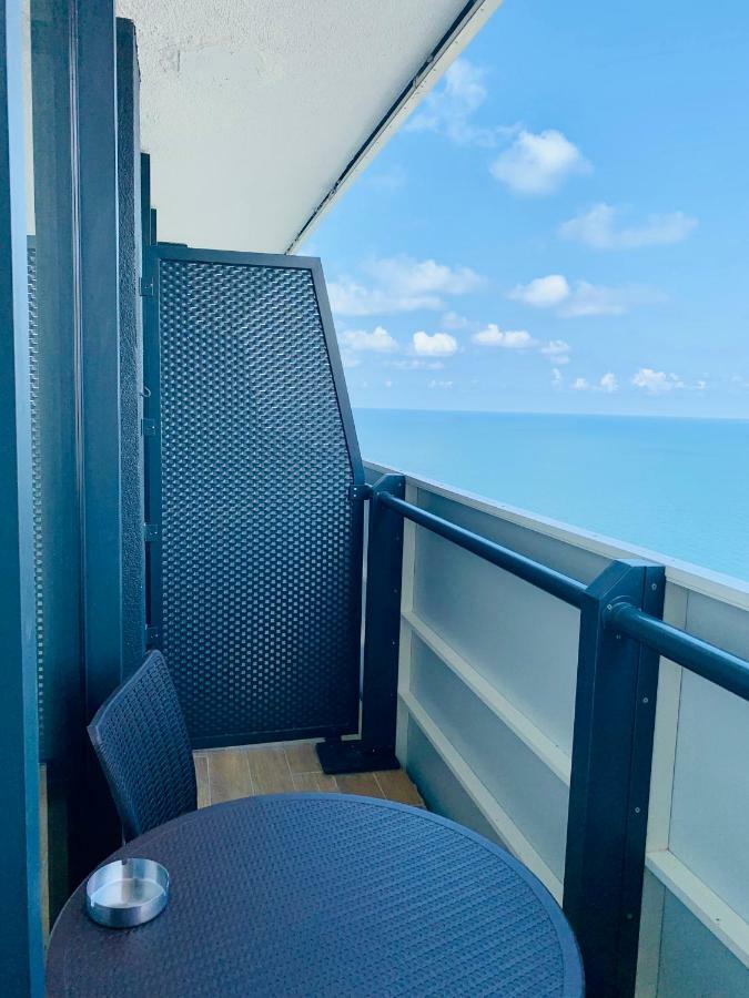 באטומי Royal Sea Breeze Apartments מראה חיצוני תמונה